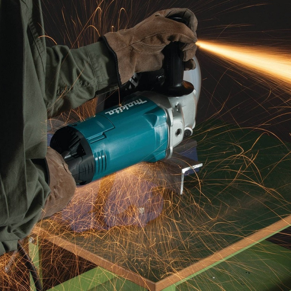 Makita GA7060 Máy mài góc(180mm/2200w/công tắc bóp)