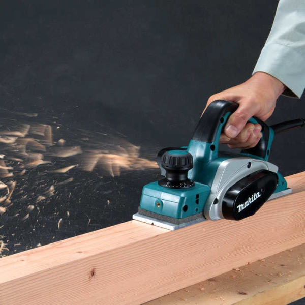 Makita KP0800X Máy bào(82mm)