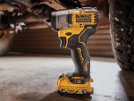 Dewalt DCF902N Máy siết bulon cầm tay 12V/BL