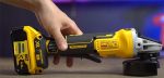 Dewalt DCG405P2 Máy mài góc dùng pin