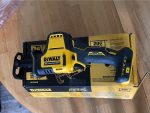 Dewalt DCS369D1 Máy cưa cầm tay 20V max