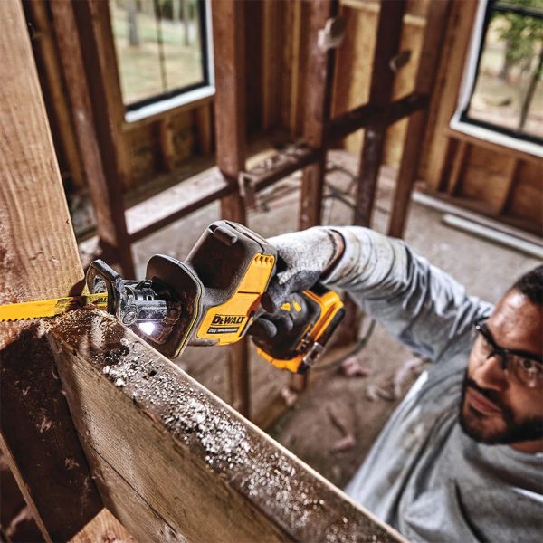 Dewalt DCS369P1 Máy cưa cầm tay 20V max