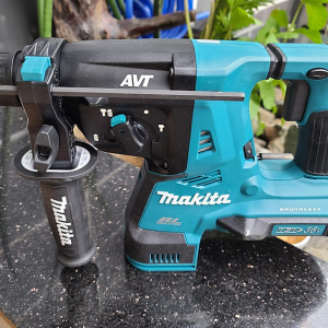 Makita DHR282Z Máy khoan bê tông 3 chức năng dùng pin (không kèm pin sạc)