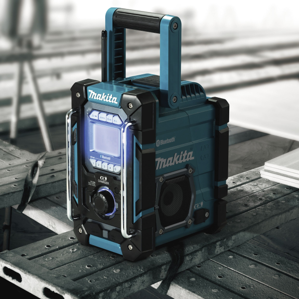 Makita DMR300 Radio công trường có chức năng sạc dùng pin và điện