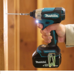 Makita DTD157RTJ Máy bắt vít dùng pin(bl)(18v) (kèm 02 pin 5.0 + sạc nhanh)