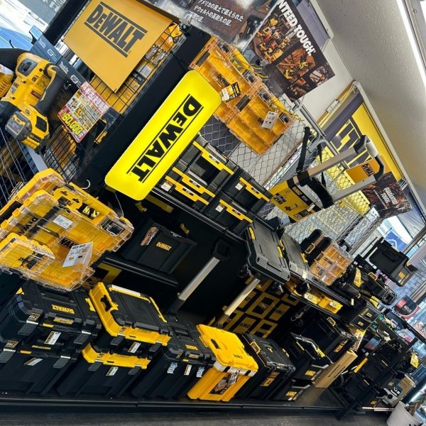 Dewalt DWST17889 Kệ tủ đựng dụng cụ