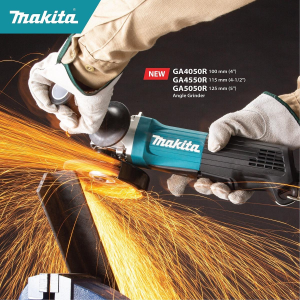 M4500B Máy cưa kiếm Makita