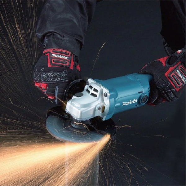 GA6010 Máy mài góc Makita (150mm/1050w/công tắc bóp)