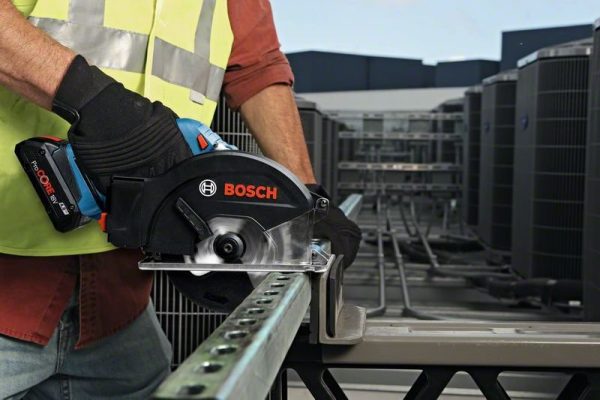 GKM 18V-50 Máy cưa đĩa Bosch