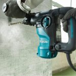 Makita HR3011FCWJ Máy khoan bê tông 3 chức năng với hệ