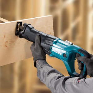 JR3061T Máy cưa kiếm Makita