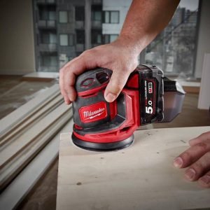 Milwaukee M18 BOS125-0X0 Máy chà nhám