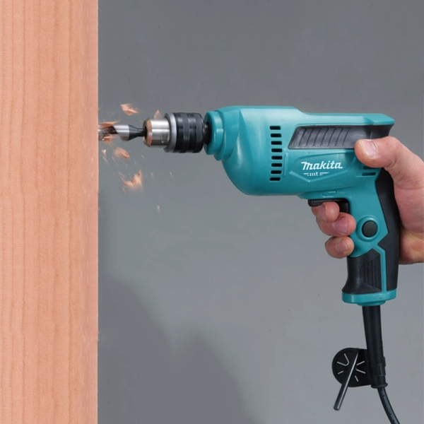 Makita M6000B Máy khoan(10mm)