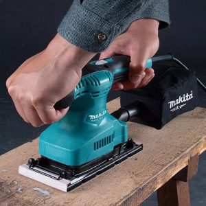 Makita M9203B Máy chà nhám rung