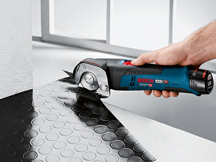 Rotak 32 Máy cắt cỏ điện Bosch