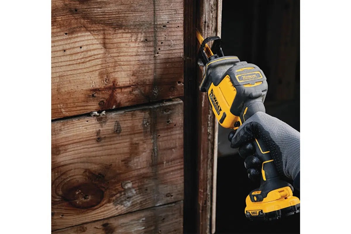 Dewalt DCS312D2 Máy cưa cầm tay 12V