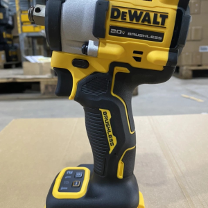 DCF921M2 Máy Siết Bulong Cầm Tay Dewalt (Kèm 02 Pin 4.0 + Sạc)