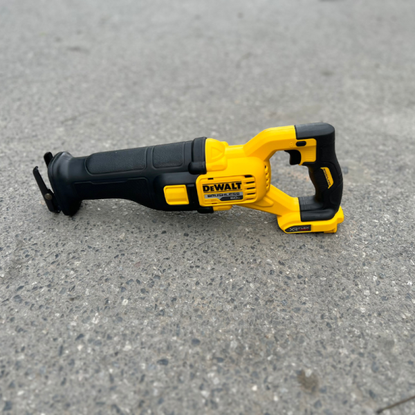 DCS389N Máy cưa kiếm dùng pin Flexvolt 20V/60V Max Dewalt (Chưa pin, sạc)