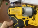 DeWalt DCF840M2 Máy vặn vít dùng pin 20V  (KÈM 02 PIN 4.0 + SẠC)