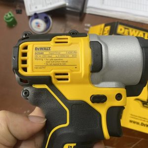 DeWalt DCF840M2 Máy vặn vít dùng pin 20V  (KÈM 02 PIN 4.0 + SẠC)